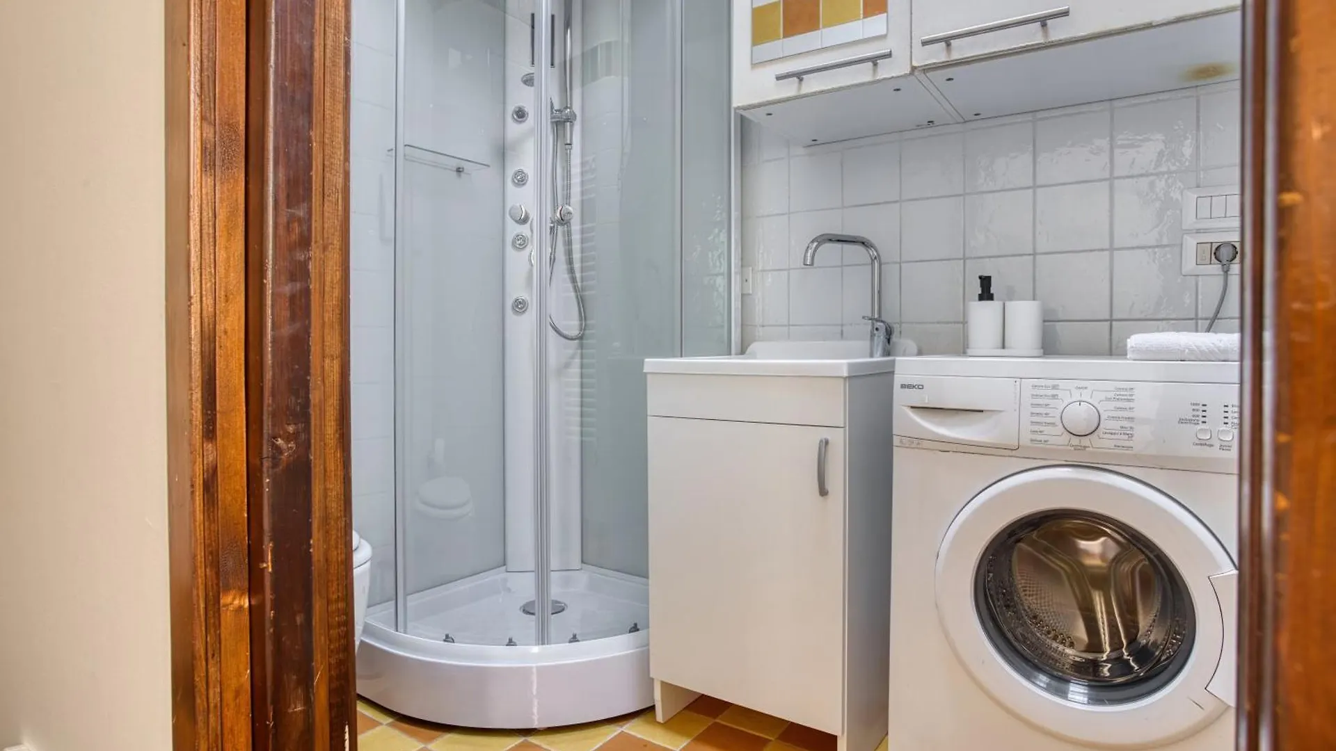Apartament Joivy Spacious Flat, Excellent City Centre Access Mediolan