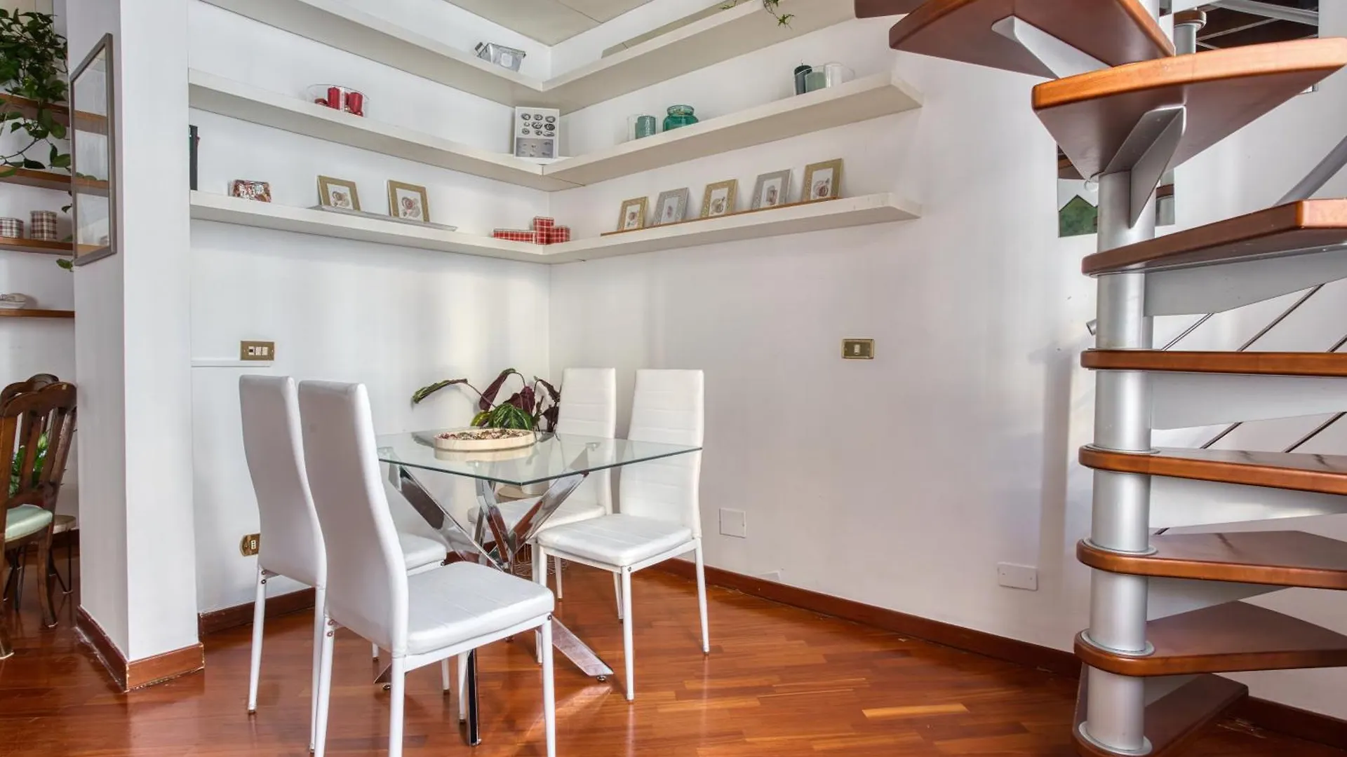 Joivy Spacious Flat, Excellent City Centre Access Mediolan