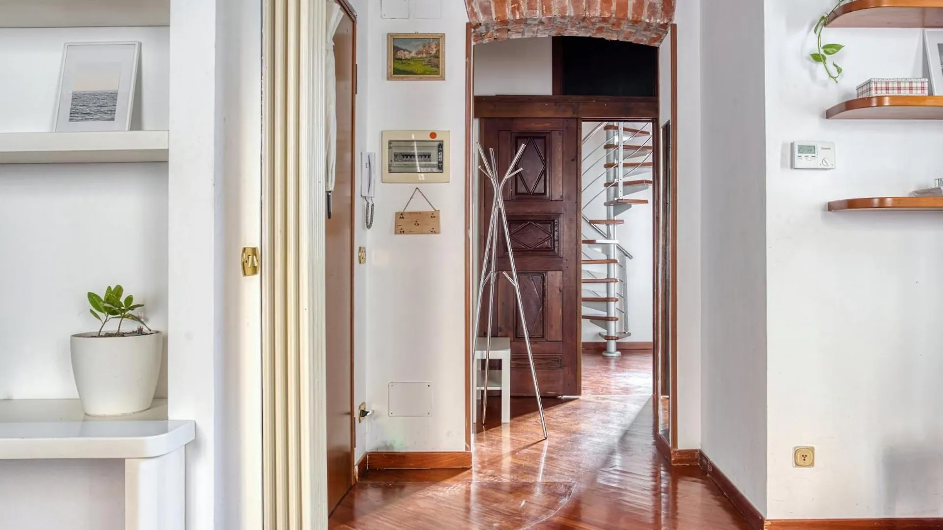 Joivy Spacious Flat, Excellent City Centre Access Милан Италия